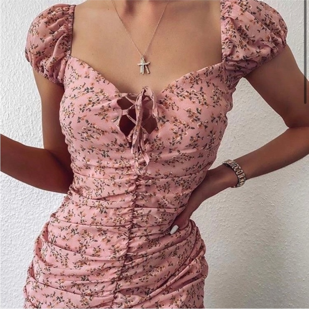 Tiger Mist Cayden Mini Dress Pink Floral dress | festival mini dress